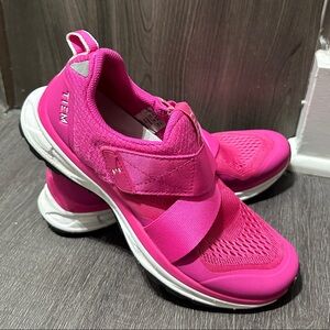 Tiem Women’s Hot Pink Indoor Spin Cycling Shoes Size 9